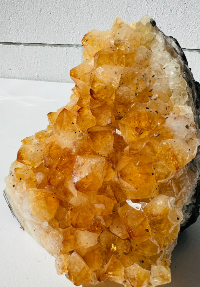 CRYSTALS FOR ABUNDANCE AND WEALTH