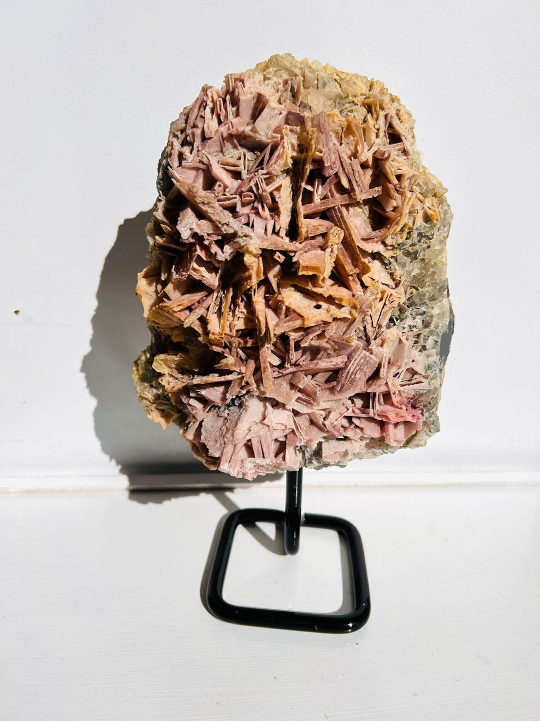 CALCITE ON STAND