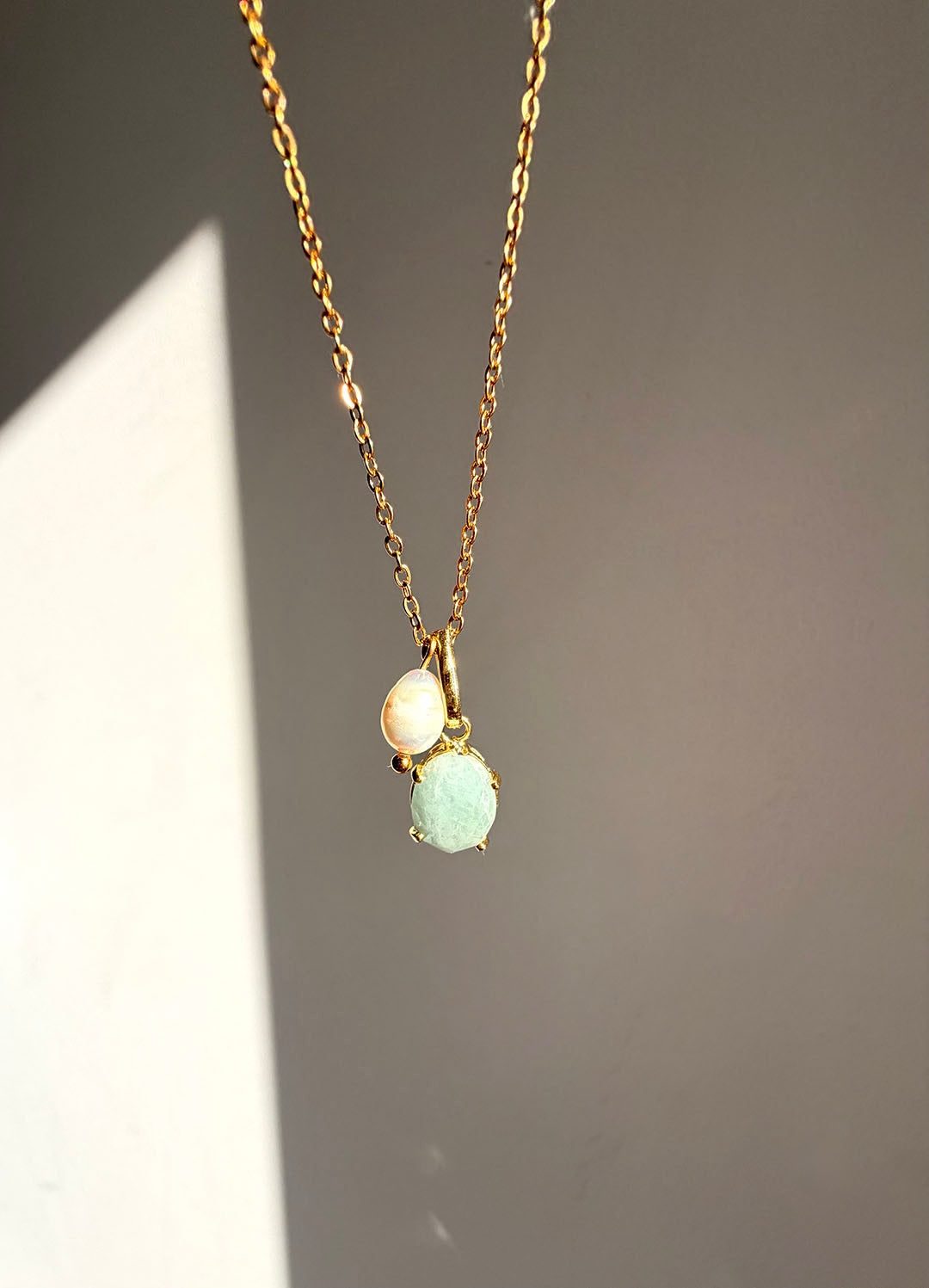 Luna Pearl Necklace | Calm energy & Clarity