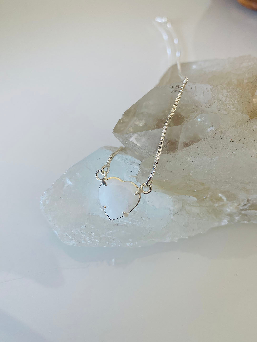CLEAR QUARTZ NECKLACE