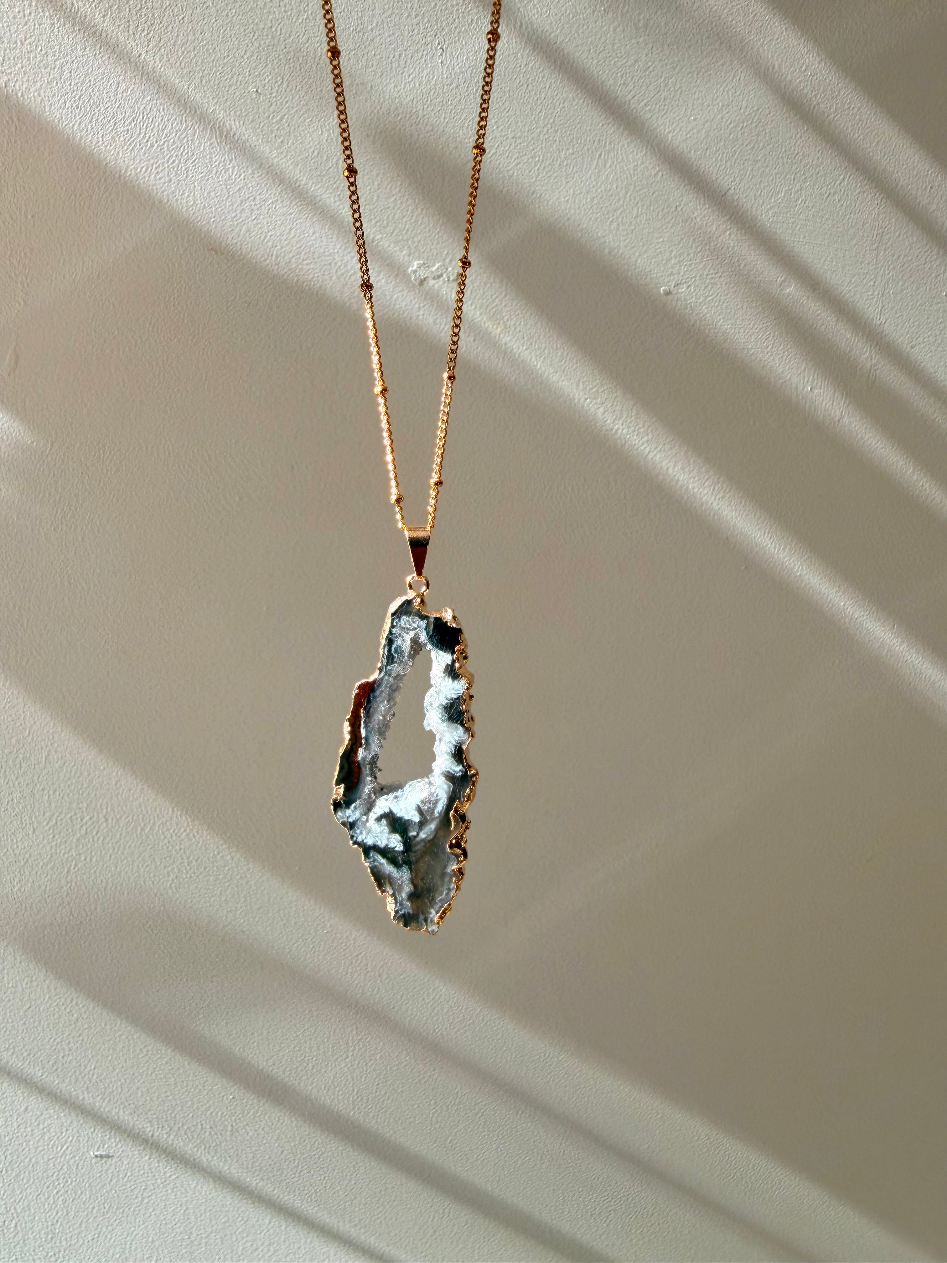 Agate Inner Crystal Necklace