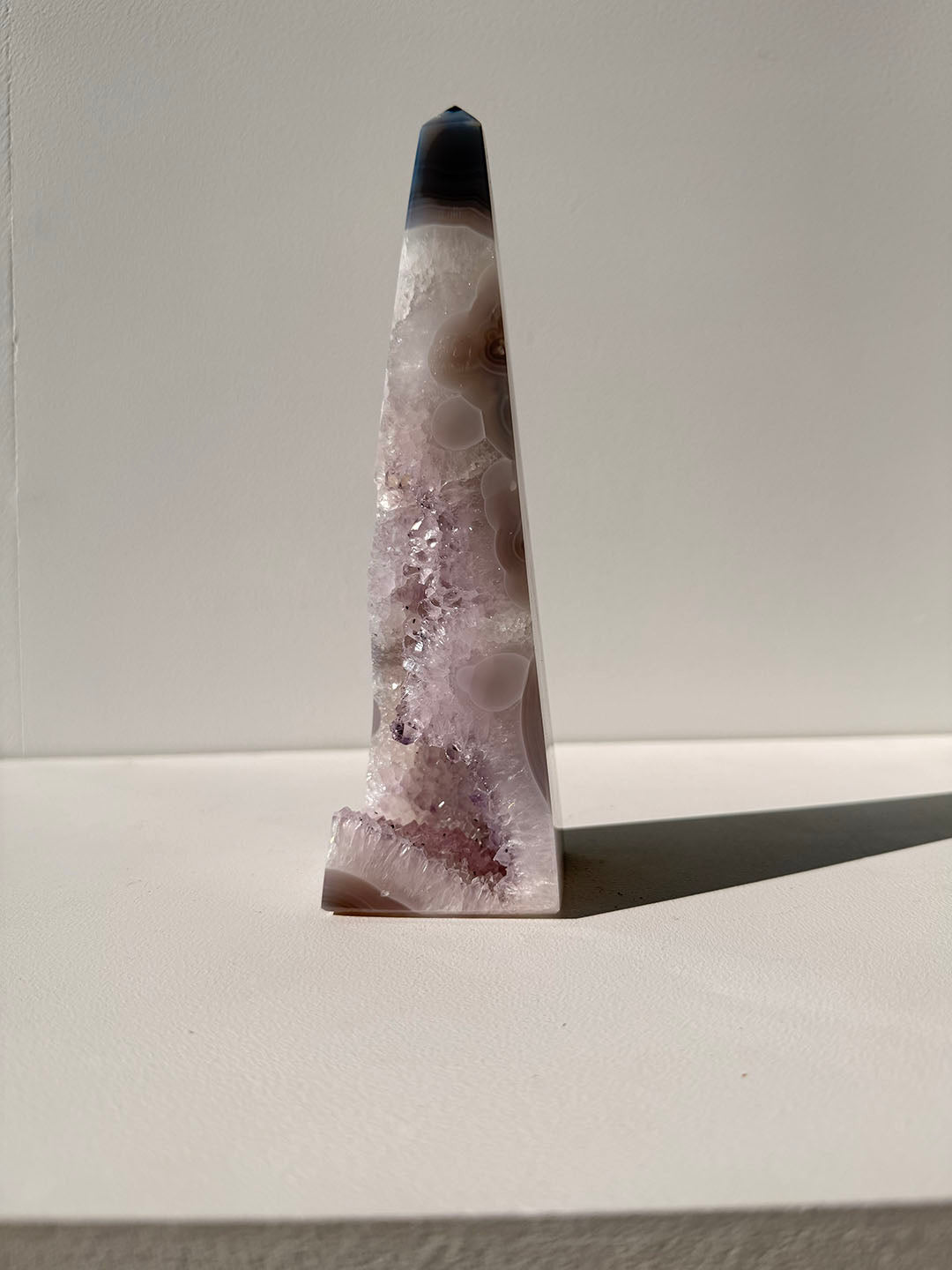 Agate with Amethyst Point