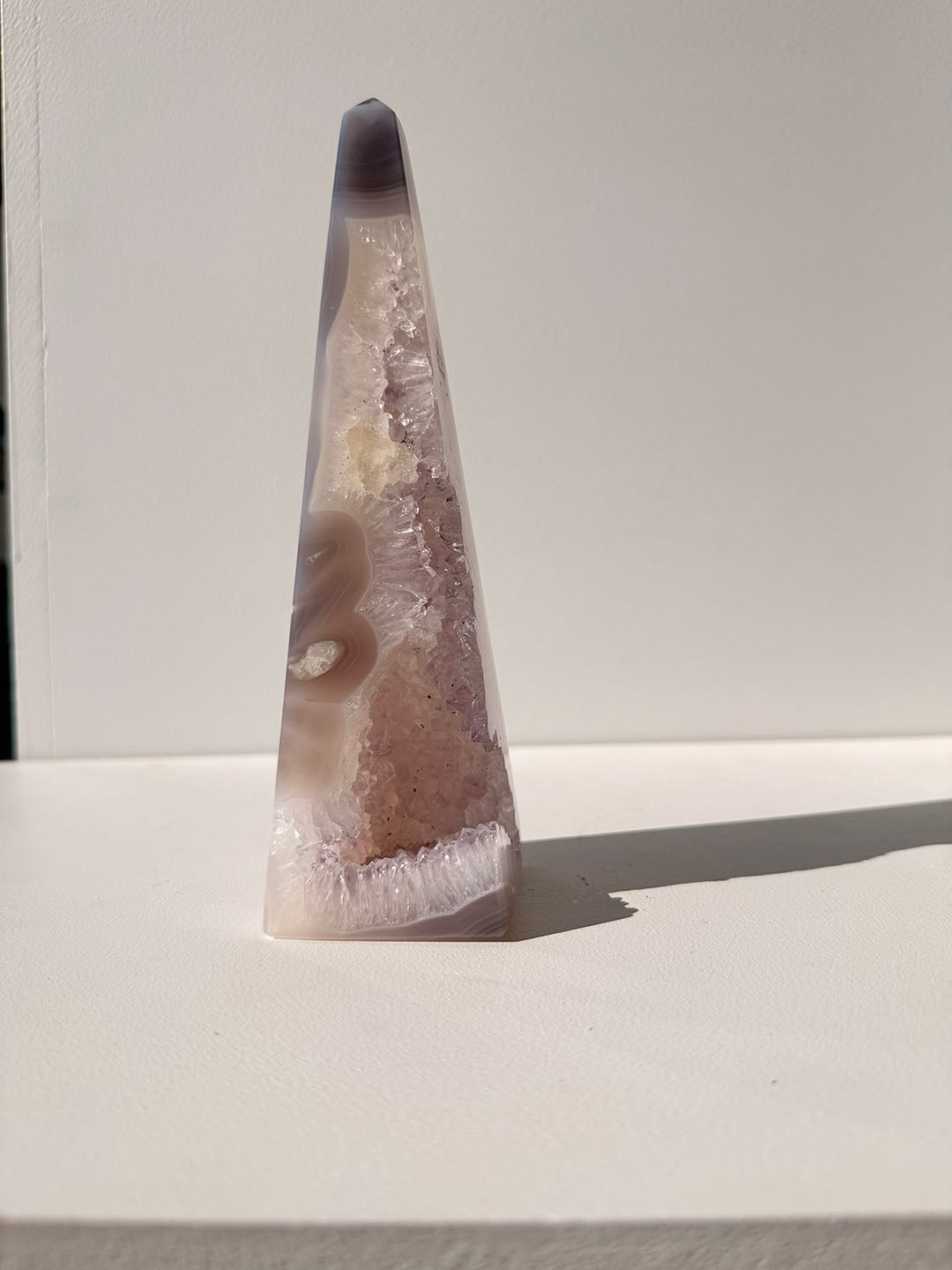 Agate with Amethyst Point