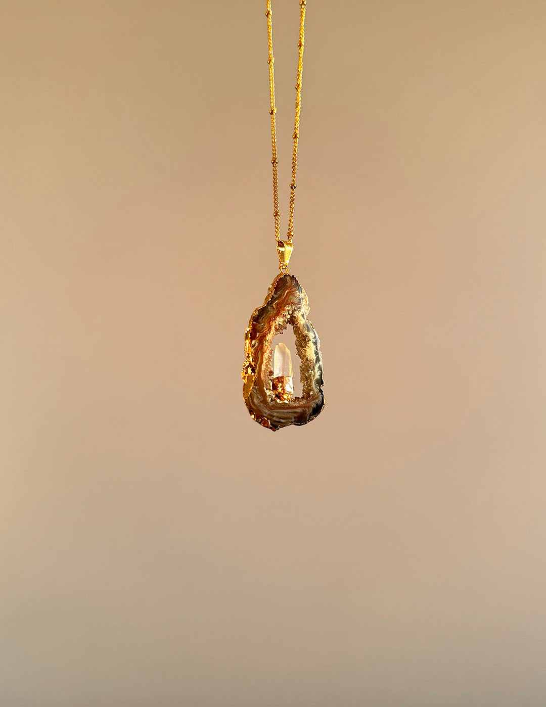 Inner Crystal Necklace – Agate & Clear Quartz | Clarity & Balance