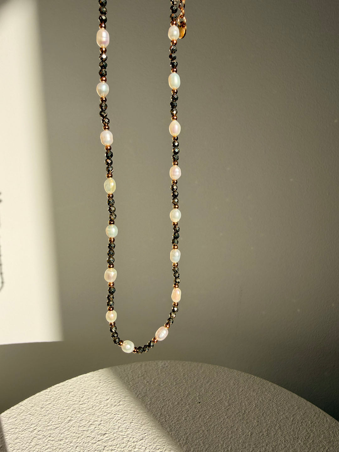Isla Pearl Waterproof Necklace – Pyrite