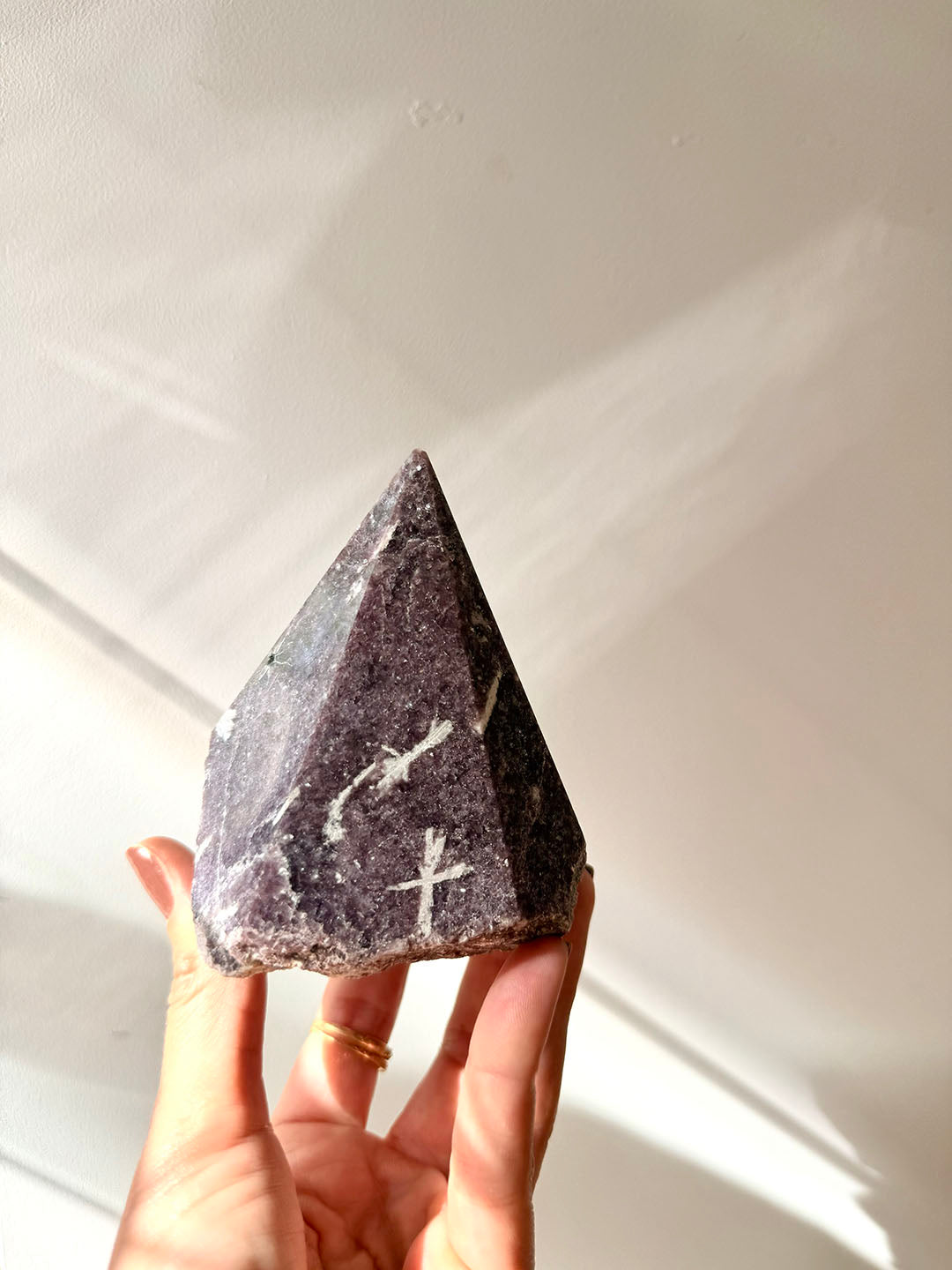 Lepidolite Point COD01