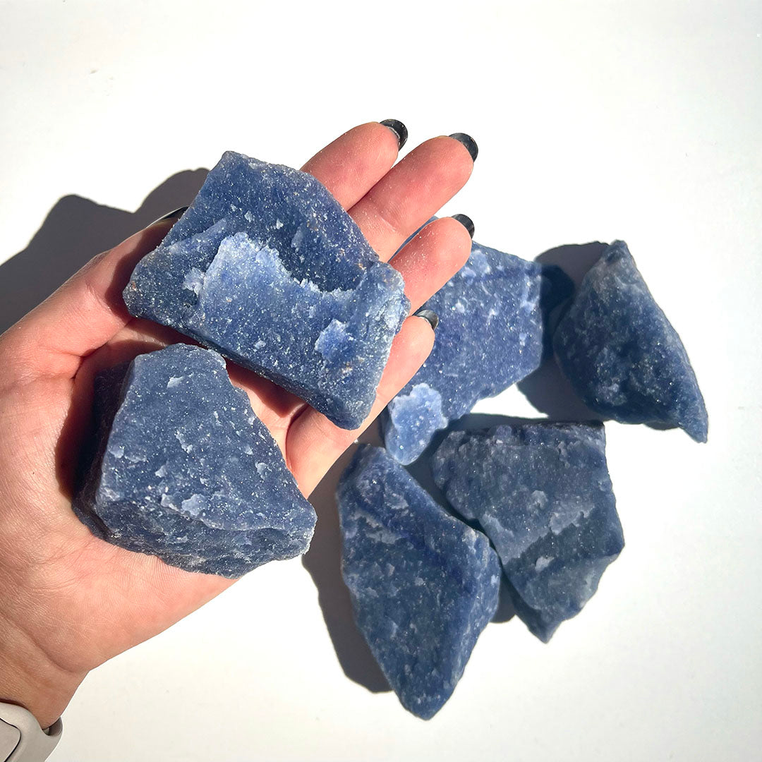 Blue Quartz Raw - Communication/Calm/Sleep aid