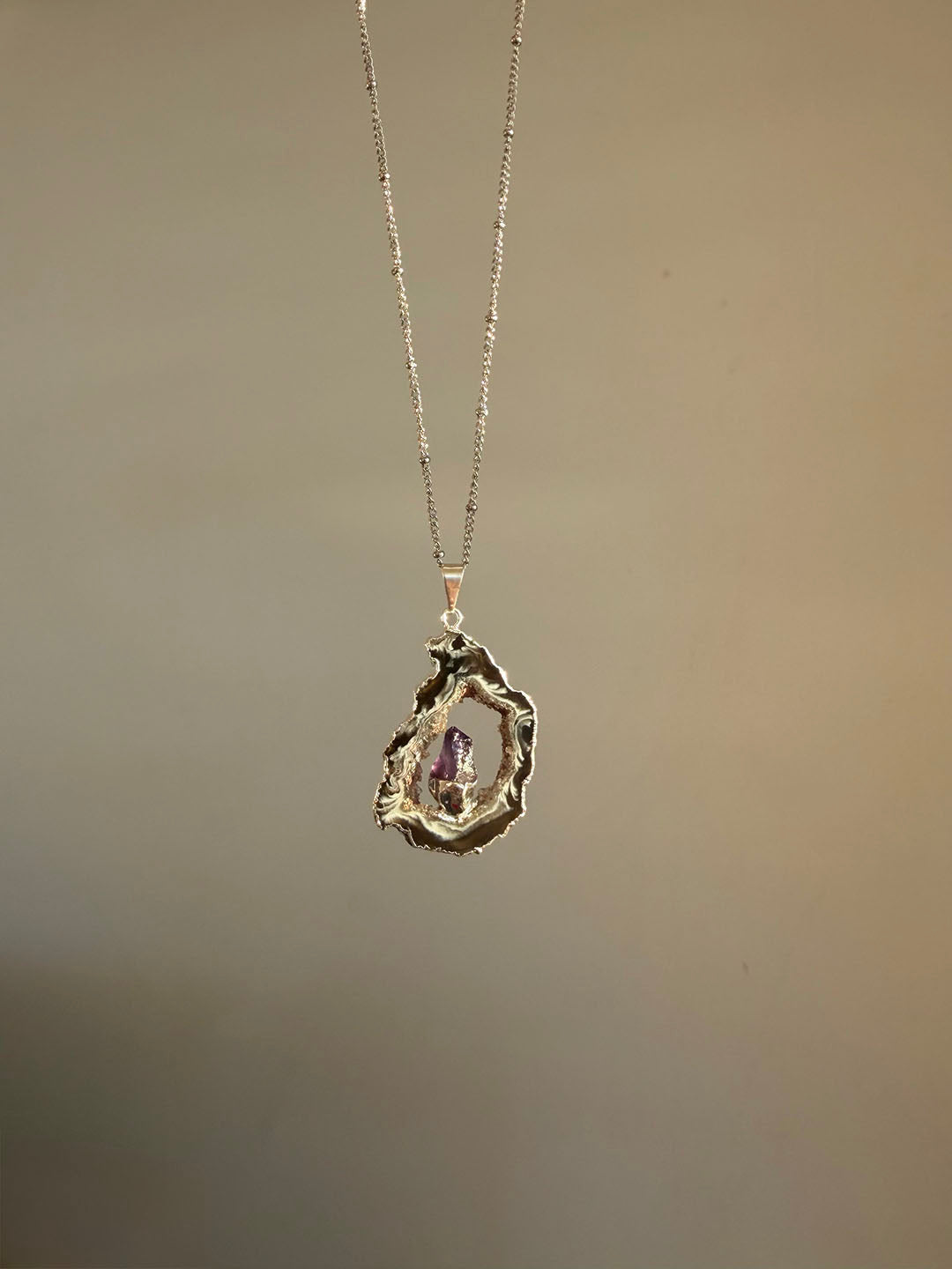 Inner Crystal Necklace – Agate & Amethyst | Calm & Intuition