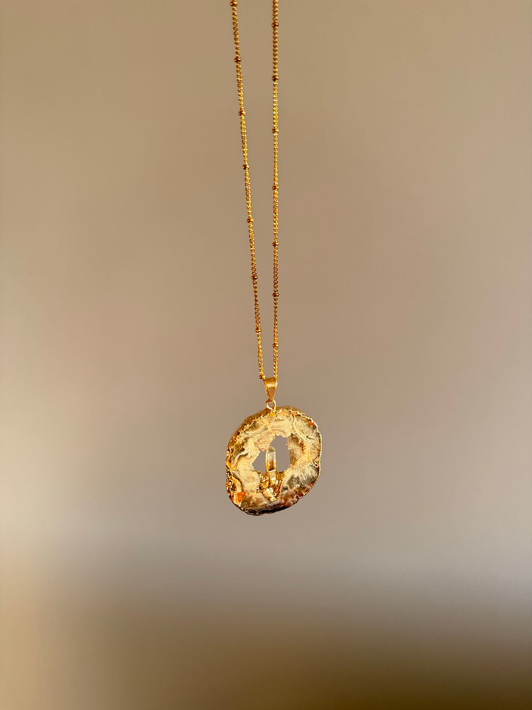 Inner Crystal Necklace – Agate & Clear Quartz | Clarity & Balance