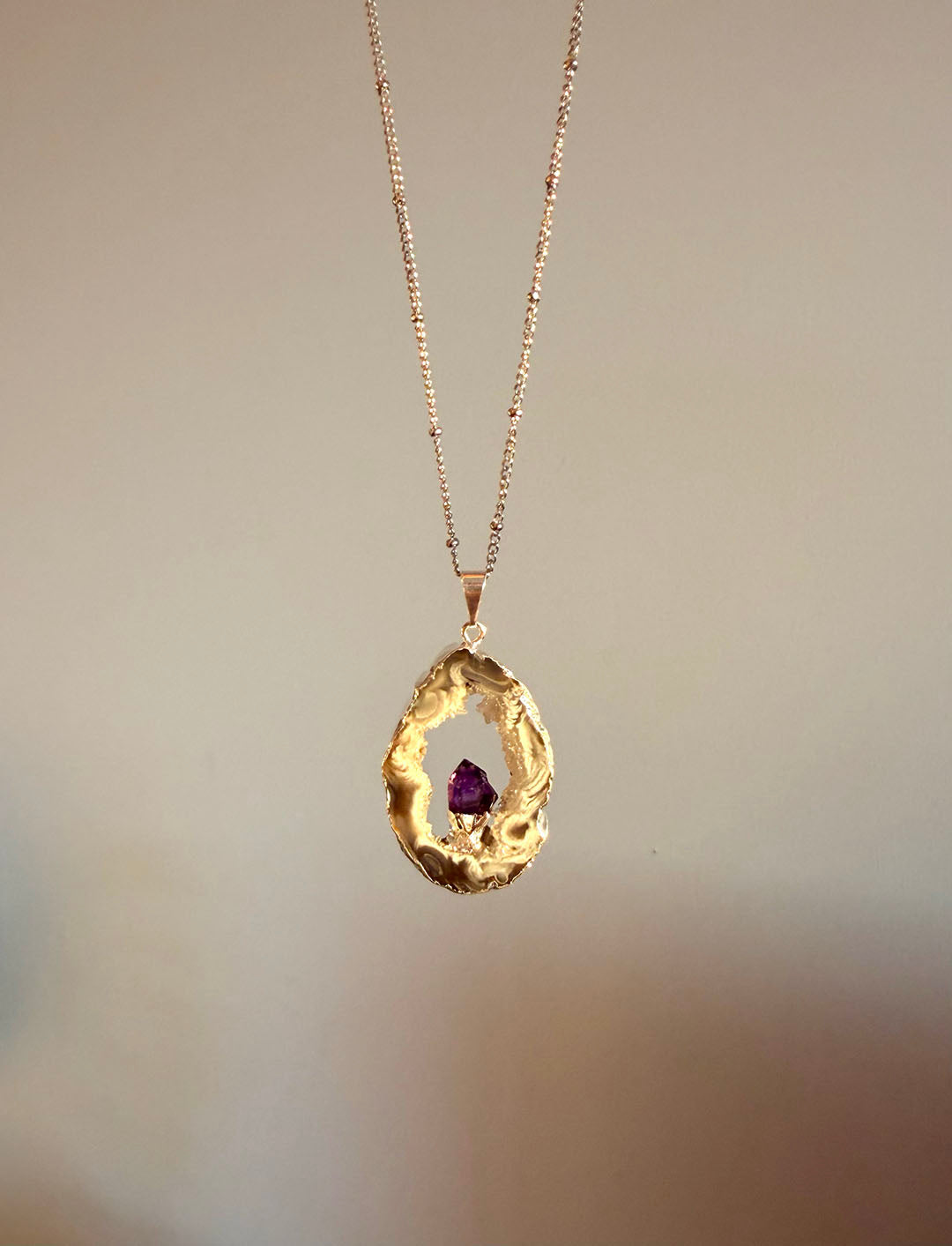Inner Crystal Necklace – Agate & Amethyst | Calm & Intuition