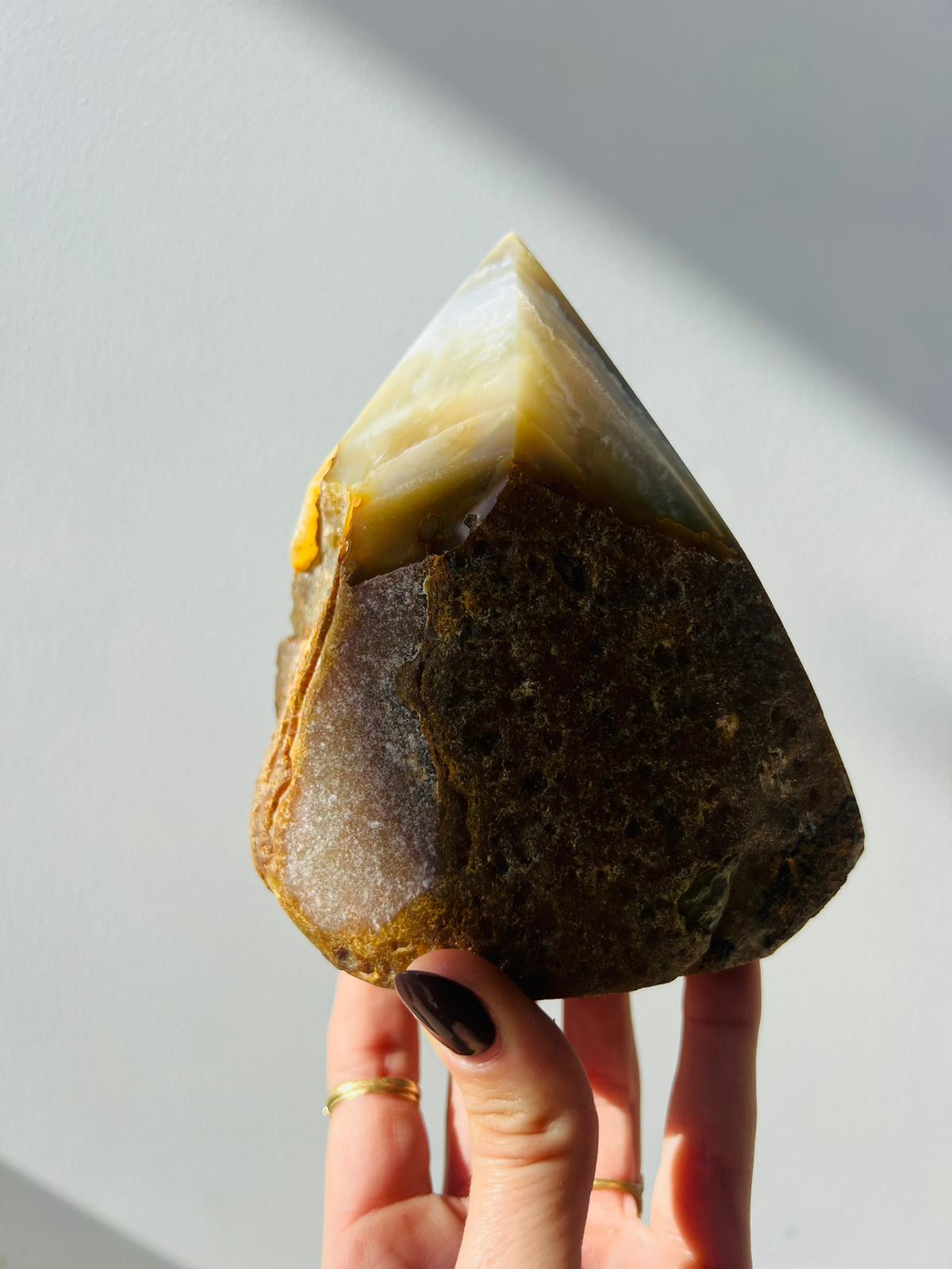 Large Agate Point