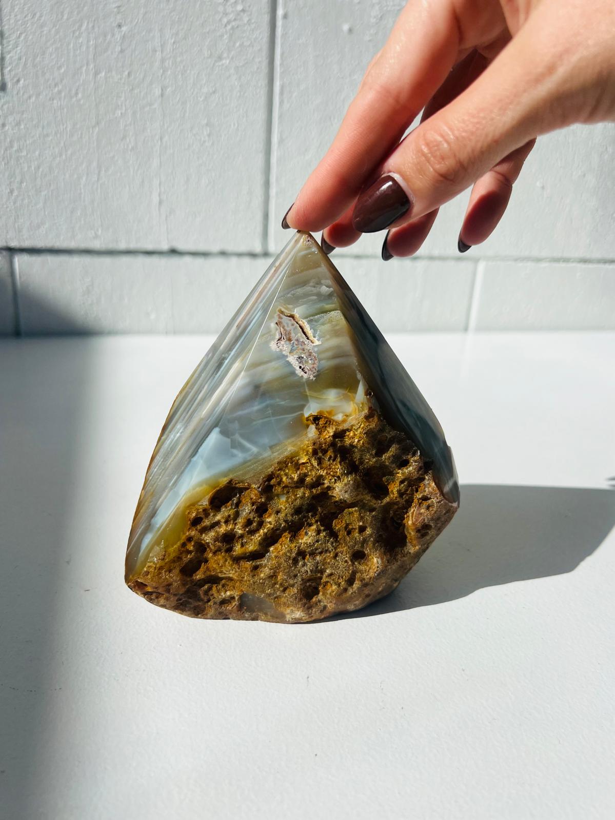 Large Agate Point